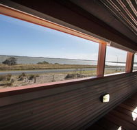 Coorong Aurora - breathtaking waterfront escape - Accommodation Tasmania