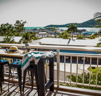 Coral Sea Vista Apartments - Accommodation Tasmania