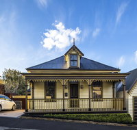Corinda Contemporary - Accommodation Tasmania
