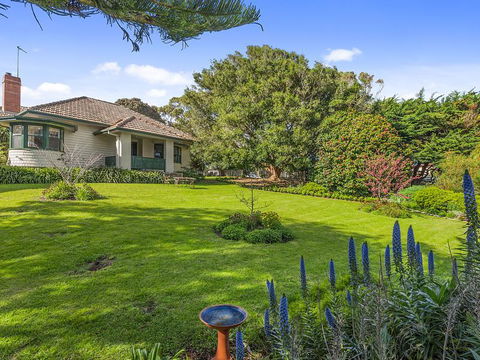 Cosy Californian Bungalow - Accommodation Tasmania 0