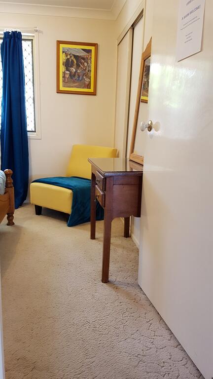 Cosy Quiet Bedroom Ferny Grove - Accommodation Tasmania 2