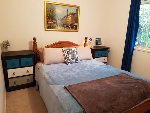 Cosy Quiet Bedroom Ferny Grove - Accommodation Tasmania 0