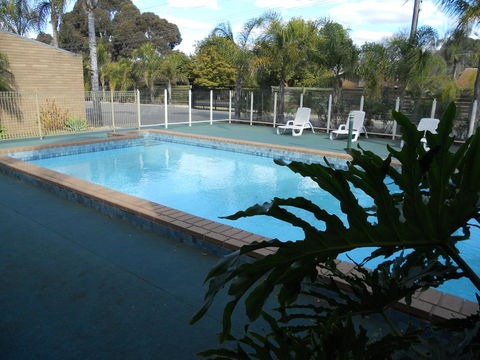 Cottonwood Motor Inn - Accommodation Tasmania 0