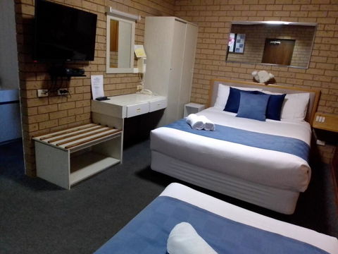 Country Home Motor Inn - Accommodation Tasmania 1