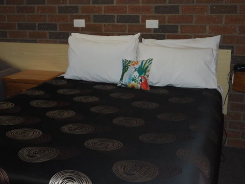 Country Road Motel St Arnaud - Accommodation Tasmania 1