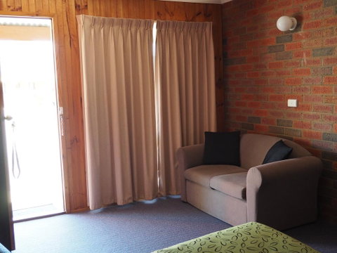 Country Road Motel St Arnaud - Accommodation Tasmania 3
