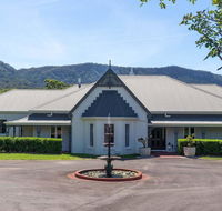 Cowley House - stunning entertainer views pool - Accommodation Tasmania