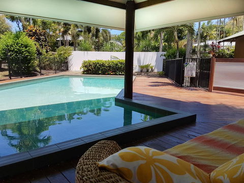 Crazy About Cairns Resort Living - 6 Bedrooms - Accommodation Tasmania 0