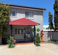 Crest Motor Inn - Accommodation Tasmania