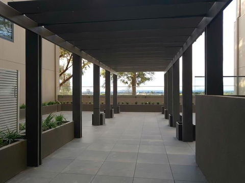 Deakin 2Bed 2Bath And Free Parking - Accommodation Tasmania 1