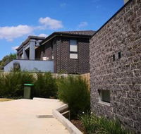 Delicate and Peaceful Bundoora Townhouse 11 - Accommodation Tasmania
