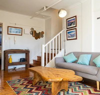 Delightful 3 Bedroom Apartment near Chapel Street in St Kilda - Accommodation Tasmania