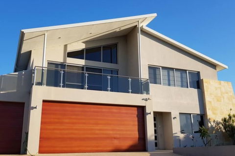 Delux Living In Wannanup - Accommodation Tasmania 2