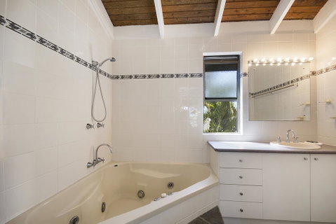 Descola 10 - Accommodation Tasmania 3