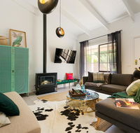 Designer Town Villa - Accommodation Tasmania