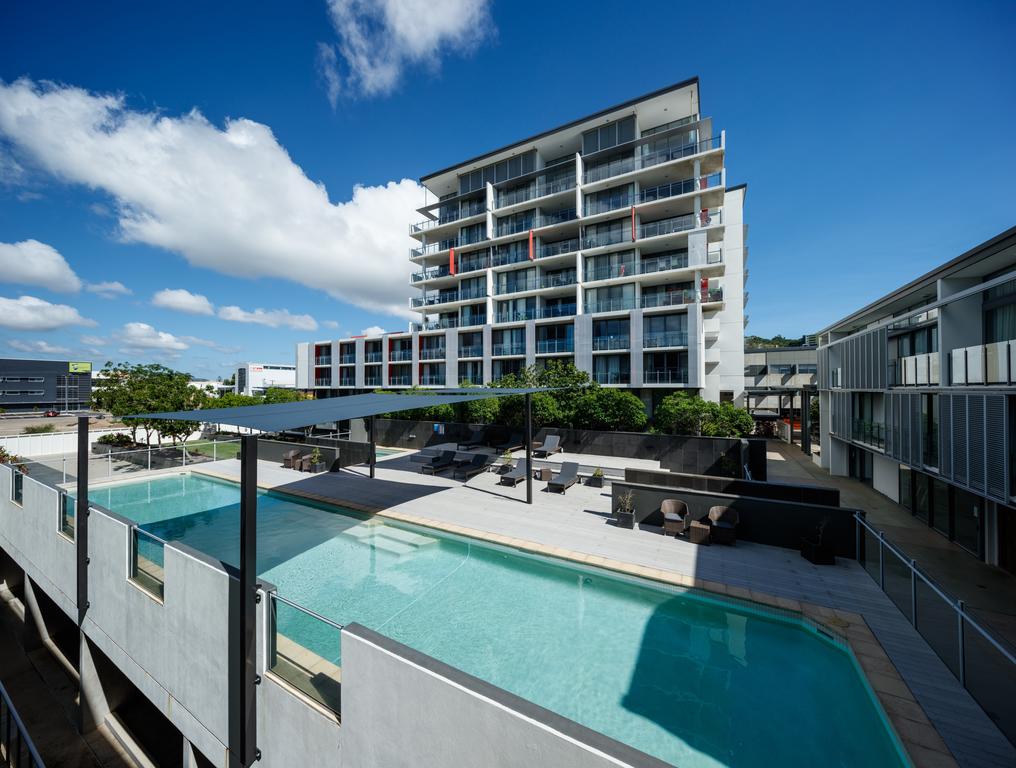 Rowes Bay QLD Accommodation Tasmania
