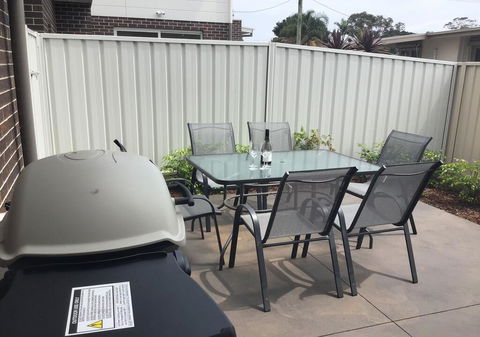 Discover Warilla - Bright And Airy Townhouse Near The Beach And Lake - Accommodation Tasmania 1