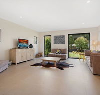 Divine - In the heart of Bright - Accommodation Tasmania