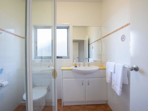 Dolphins Den - Panoramic Views - Accommodation Tasmania 2