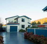 Douglas Street - Accommodation Tasmania