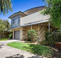 DRIFTWOOD VILLA - free wifi walk to beach - Accommodation Tasmania