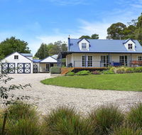 Duncraig House - open fireplace spa pet friendly - Accommodation Tasmania