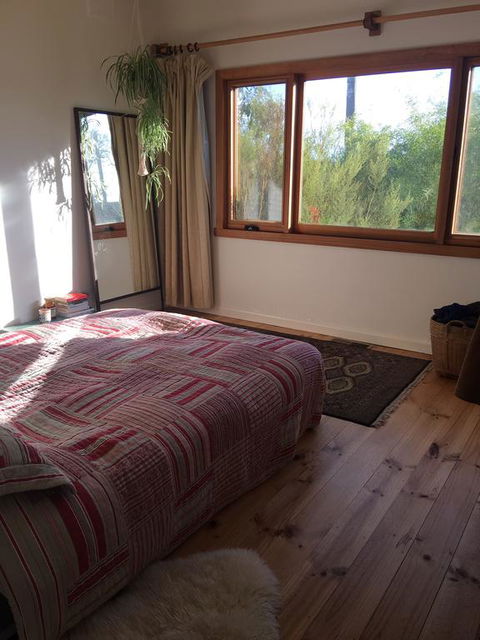 Eco-renovated Light-filled House On A Hill - Accommodation Tasmania 3