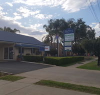 Edward Parry Motel and Apartments - Accommodation Tasmania