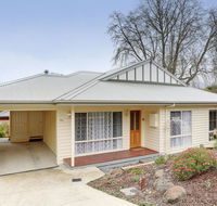 Edwards Rose - Accommodation Tasmania