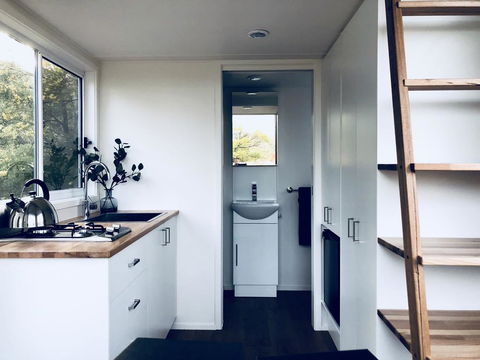 Elizabeth Tiny House - Accommodation Tasmania 2