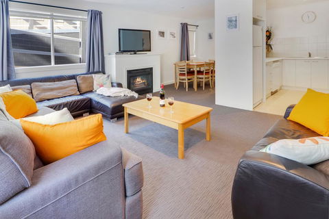 Elkhorn 11 - Accommodation Tasmania 3