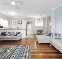 Eloora House Blue bay - Accommodation Tasmania