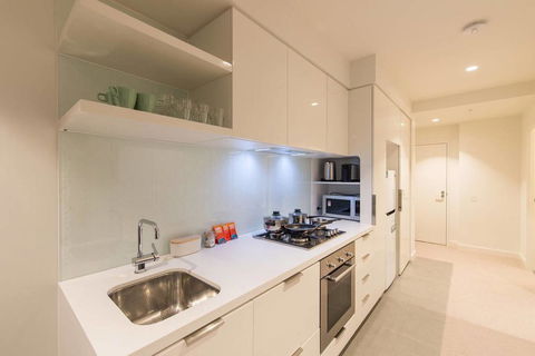 Eporo Tower 1 Bedroom Modern Apartment Central CBD - Accommodation Tasmania 2