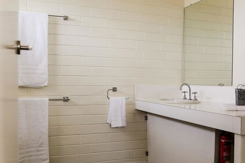 Esperance Coastal Retreat - Accommodation Tasmania 0