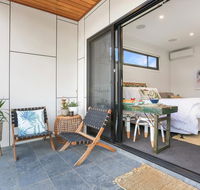 Eternity 141 - Room with private bathroom balcony bed  breakfast - Accommodation Tasmania