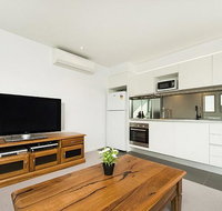 Executive Luxury Apartment - Accommodation Tasmania