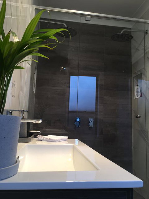 Executive Villa, Private 2 Bedroom In Ideal Location - Accommodation Tasmania 2
