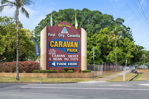 First City Caravilla - Accommodation Tasmania 0