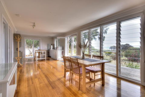 Freycinet Sanctuary @ Oyster Bay - Accommodation Tasmania 1