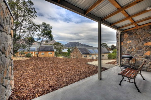 Freycinet Stone Studio 7 - Quartz - Accommodation Tasmania 1