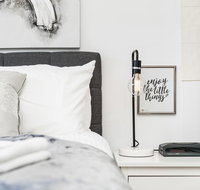 Funky CBD Pad sleeps two perfect - Accommodation Tasmania