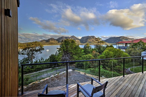 Furneaux - Accommodation Tasmania 2