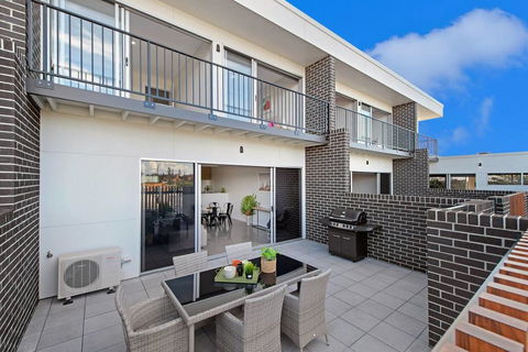 G149 - Apt 2 - Accommodation Tasmania 0