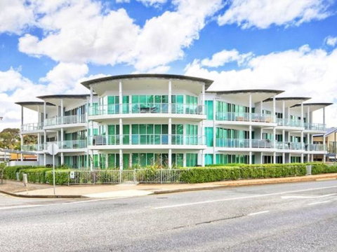 Gallery Resort Apartments - Accommodation Tasmania 0