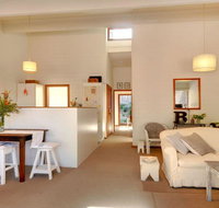 Gibraltar Getaway - cute comfortable  close to town - Accommodation Tasmania