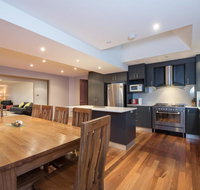 Gippsland Twelve-Spacious and Central with off street parking - Accommodation Tasmania