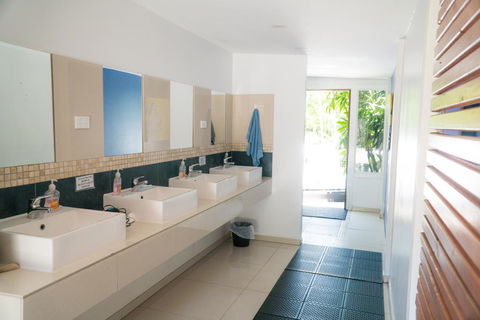 Globetrotters International - Accommodation Tasmania 2