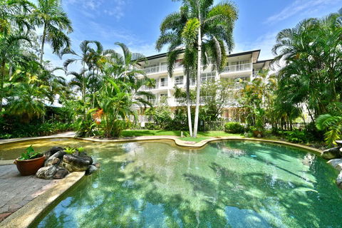 Golden Sands Beachfront Resort - Accommodation Tasmania 0