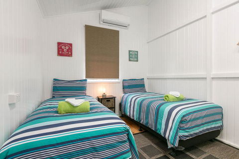 Gorgeous Cottage Close To The City - Accommodation Tasmania 2