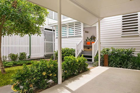 Gorgeous Cottage Close To The City - Accommodation Tasmania 0